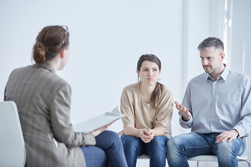 Common Signs You Should Consider Marriage Counseling